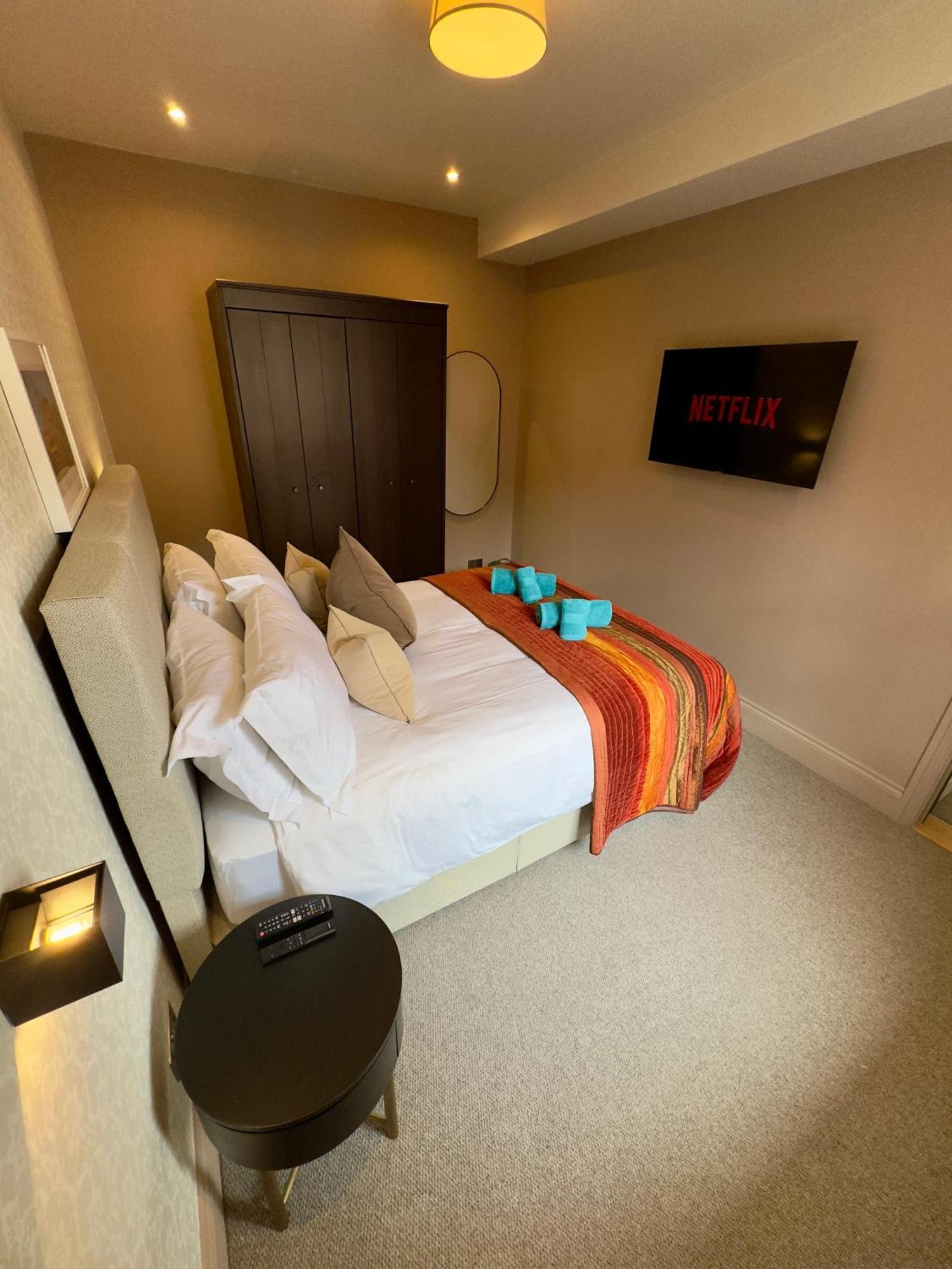 Romeo'S Arch High End Luxury In Centre Of Stratford With Parking Stratford-upon-Avon Exterior foto