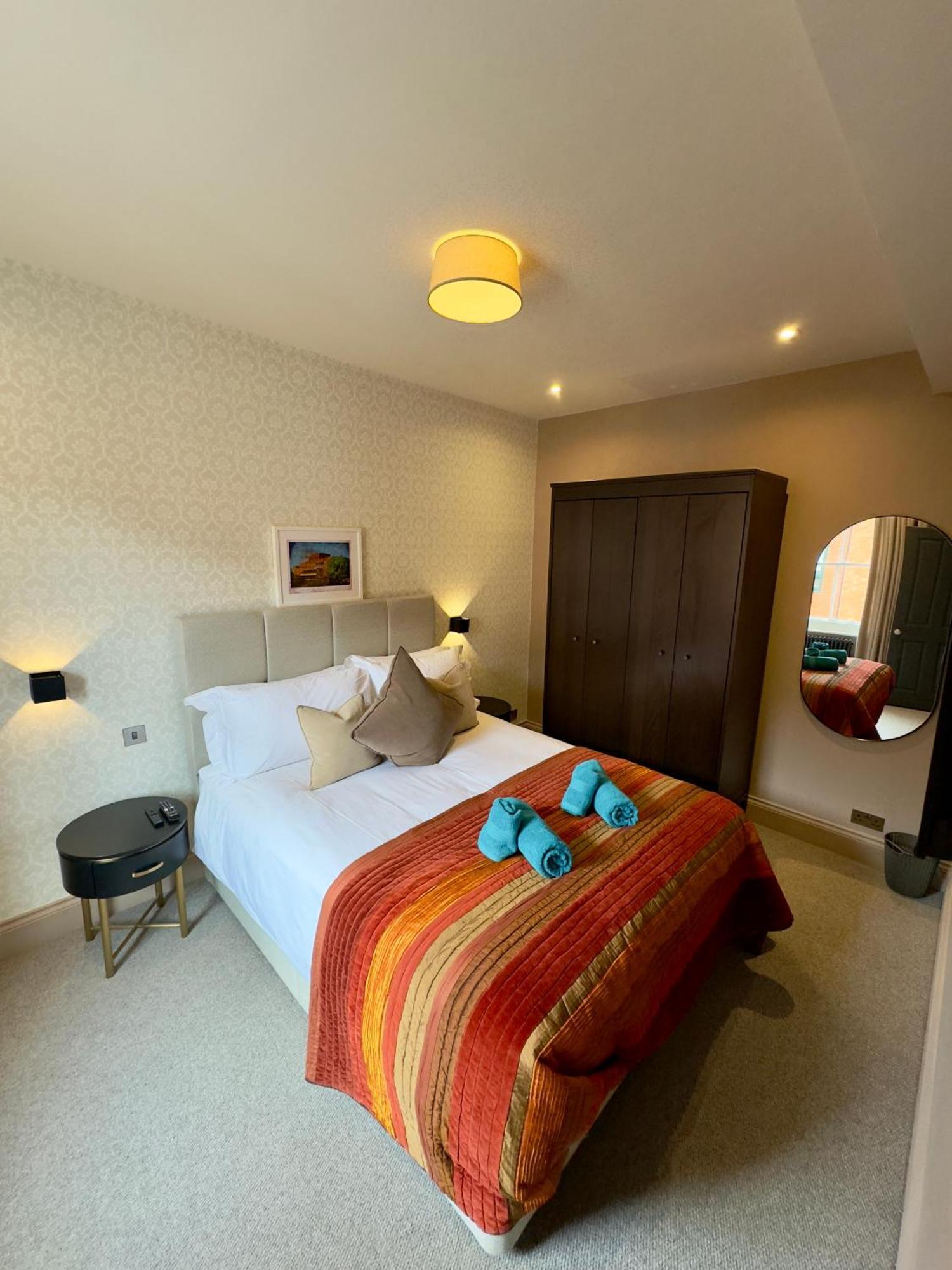 Romeo'S Arch High End Luxury In Centre Of Stratford With Parking Stratford-upon-Avon Exterior foto