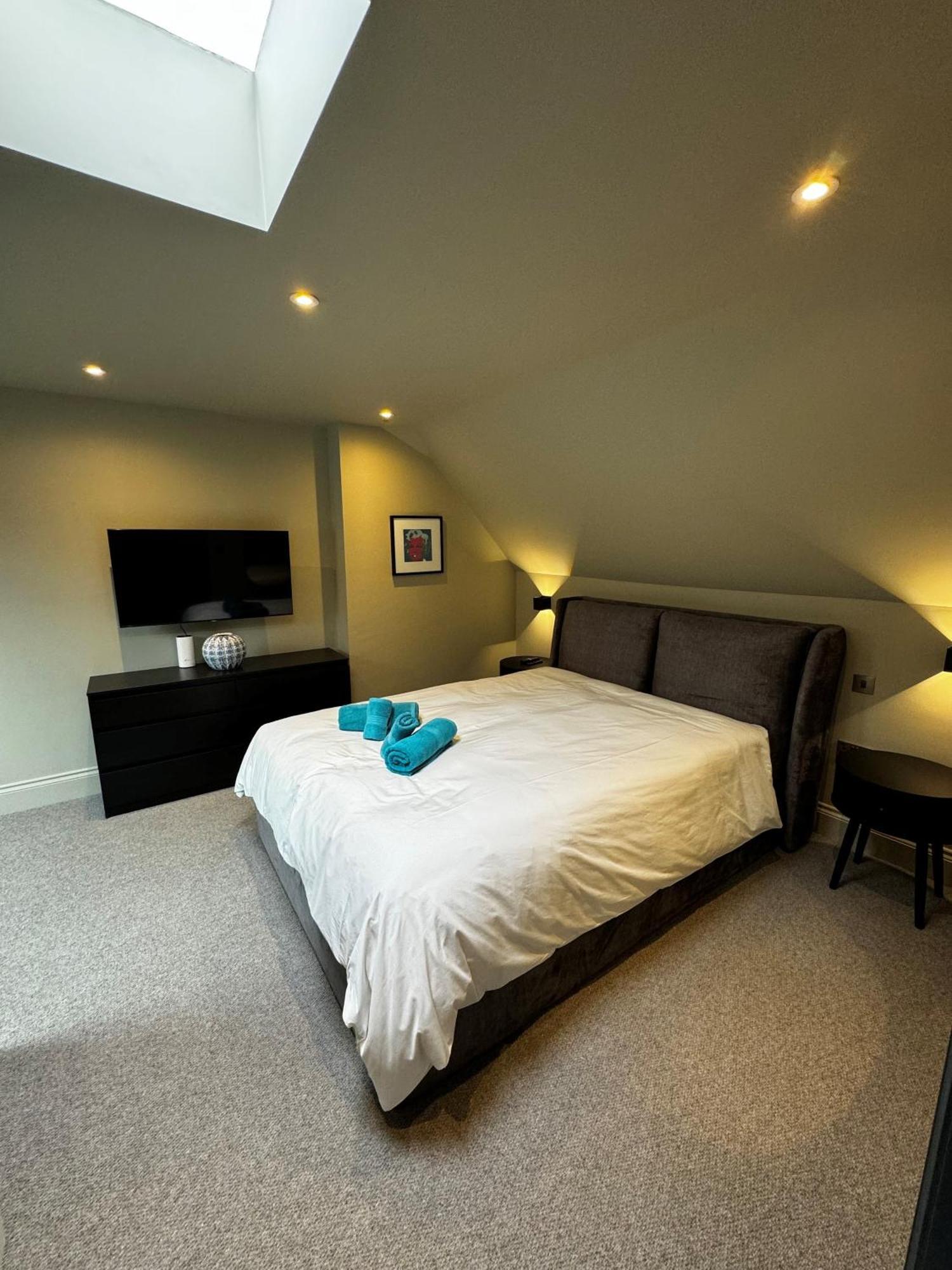 Romeo'S Arch High End Luxury In Centre Of Stratford With Parking Stratford-upon-Avon Exterior foto